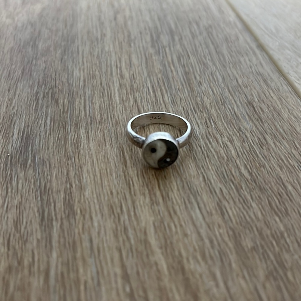 Sterling silver ying yang ring